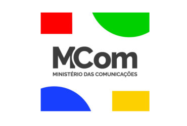 MCom divulga novas adaptações de outorgas da migração AM-FM em oito estados
